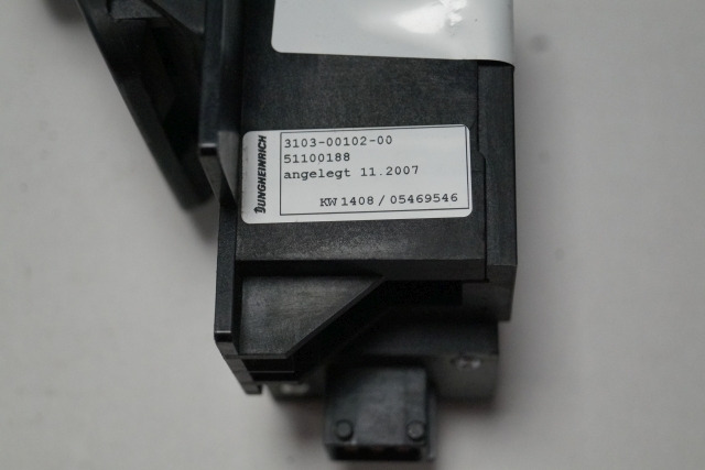 Jungheinrich 51100188 | rempedaal ETV bj 2003-2011 brake pedal for ETV from 2003 rempedaal ETV bj 2003-2011 brake pedal for ETV from 2003 till 2011 - Elektrisüsteem - Materjali käitlemise seade: pilt 2 Jungheinrich 51100188 | rempedaal ETV bj 2003-2011 brake pedal for ETV from 2003 rempedaal ETV bj 2003-2011 brake pedal for ETV from 2003 till 2011 - Elektrisüsteem - Materjali käitlemise seade: pilt 2