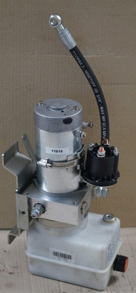 Jungheinrich 51773808 | Pump unit VIBO MD24120 24V 1,2Kw for EJE M13 Pump unit VIBO MD24120 24V 1,2Kw for EJE M13 - Hüdrauliline pump - Materjali käitlemise seade: pilt 1 Jungheinrich 51773808 | Pump unit VIBO MD24120 24V 1,2Kw for EJE M13 Pump unit VIBO MD24120 24V 1,2Kw for EJE M13 - Hüdrauliline pump - Materjali käitlemise seade: pilt 1