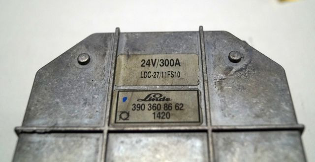 Linde 3903608662 | Rij regeling Drive controller 24V/300A LDC-2711fs10 version 1 - Mootori juhtimisseade - Materjali käitlemise seade: pilt 2 Linde 3903608662 | Rij regeling Drive controller 24V/300A LDC-2711fs10 version 1 - Mootori juhtimisseade - Materjali käitlemise seade: pilt 2