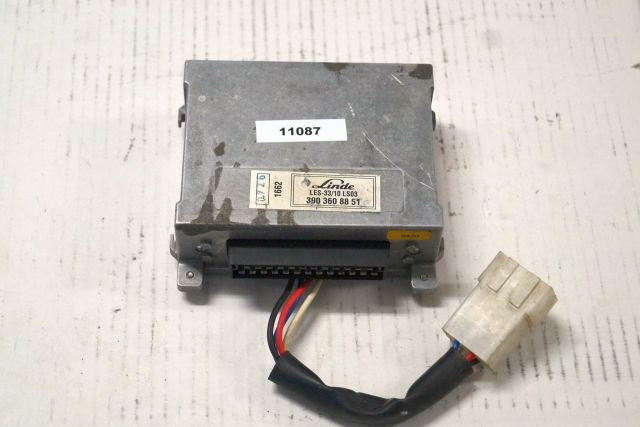 Linde 3903608851 | Stuur regeling Steering controller Les 33/10 LS03 1662 sn. 07 - Mootori juhtimisseade - Materjali käitlemise seade: pilt 1 Linde 3903608851 | Stuur regeling Steering controller Les 33/10 LS03 1662 sn. 07 - Mootori juhtimisseade - Materjali käitlemise seade: pilt 1