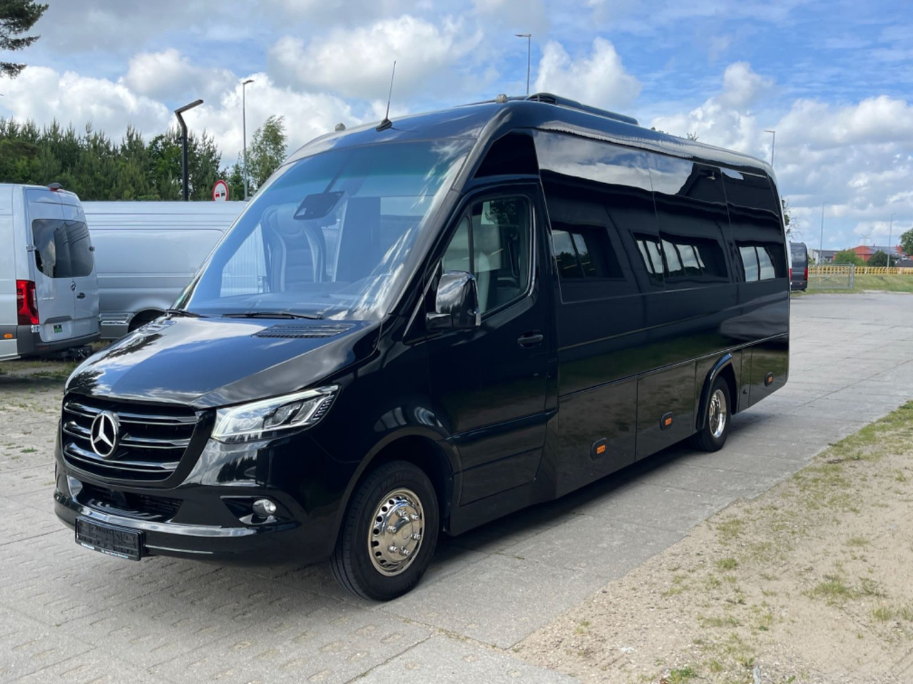 Mercedes-Benz Sprinter 519/ 3.0 V6 / LUXURY Tourist Bus - Kaugsõidu buss: pilt 4 Mercedes-Benz Sprinter 519/ 3.0 V6 / LUXURY Tourist Bus - Kaugsõidu buss: pilt 4