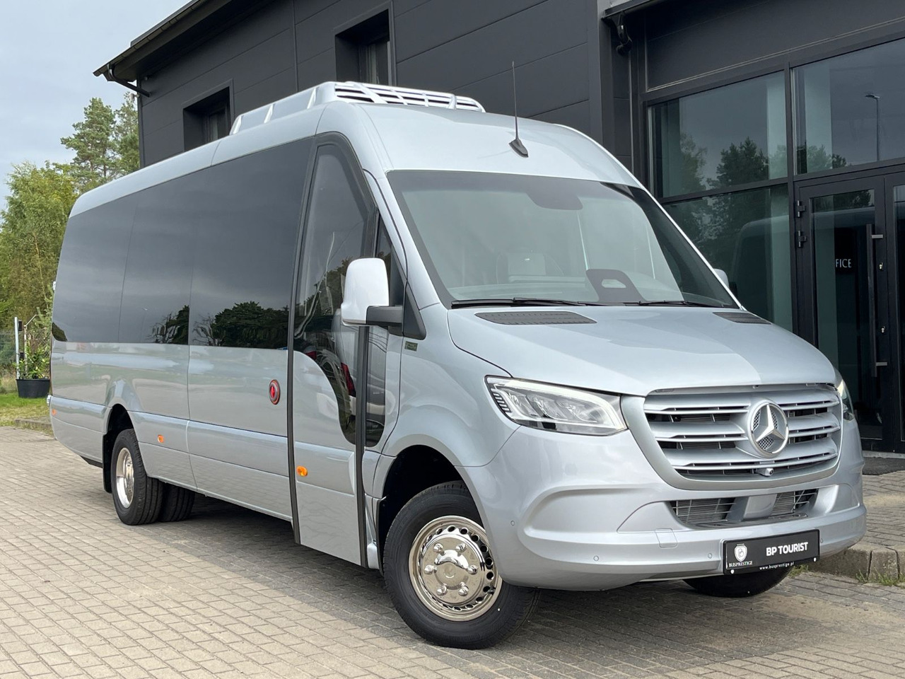 Mercedes-Benz Sprinter 519 TRANSFER XL / 22+1+1 / ON STOCK!!! Mercedes-Benz Sprinter 519 TOURIST XL/ 21-24 Seats/ IN STOCK! - Väikebuss, Mikrobuss: pilt 1 Mercedes-Benz Sprinter 519 TRANSFER XL / 22+1+1 / ON STOCK!!! Mercedes-Benz Sprinter 519 TOURIST XL/ 21-24 Seats/ IN STOCK! - Väikebuss, Mikrobuss: pilt 1