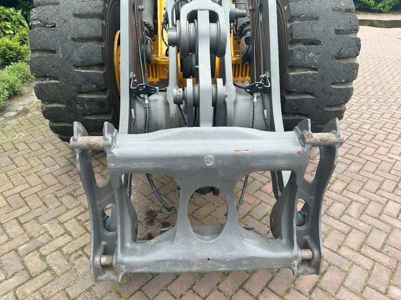 Volvo L120 H - Rataslaadur: pilt 5 Volvo L120 H - Rataslaadur: pilt 5