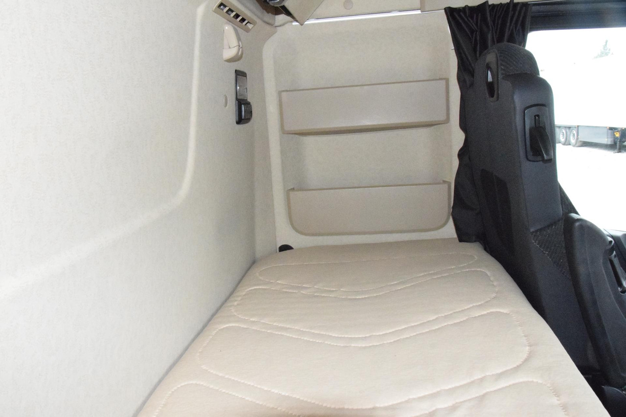 Sadulveok Mercedes-Benz Actros 5 1845 BigSpace: pilt 12