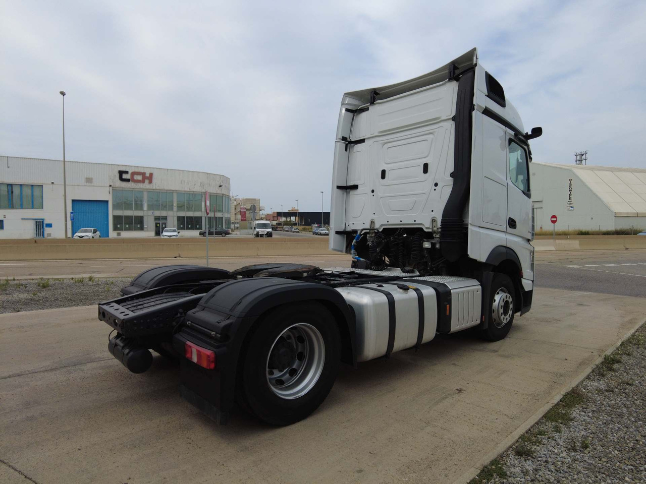 Mercedes-Benz Actros 5 1845 BigSpace - Sadulveok: pilt 3 Mercedes-Benz Actros 5 1845 BigSpace - Sadulveok: pilt 3