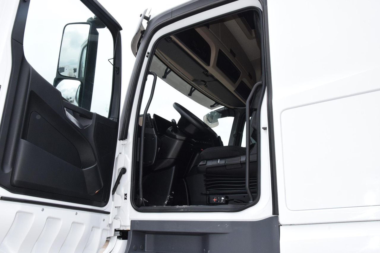 Sadulveok Mercedes-Benz Actros 5 1845 BigSpace: pilt 8