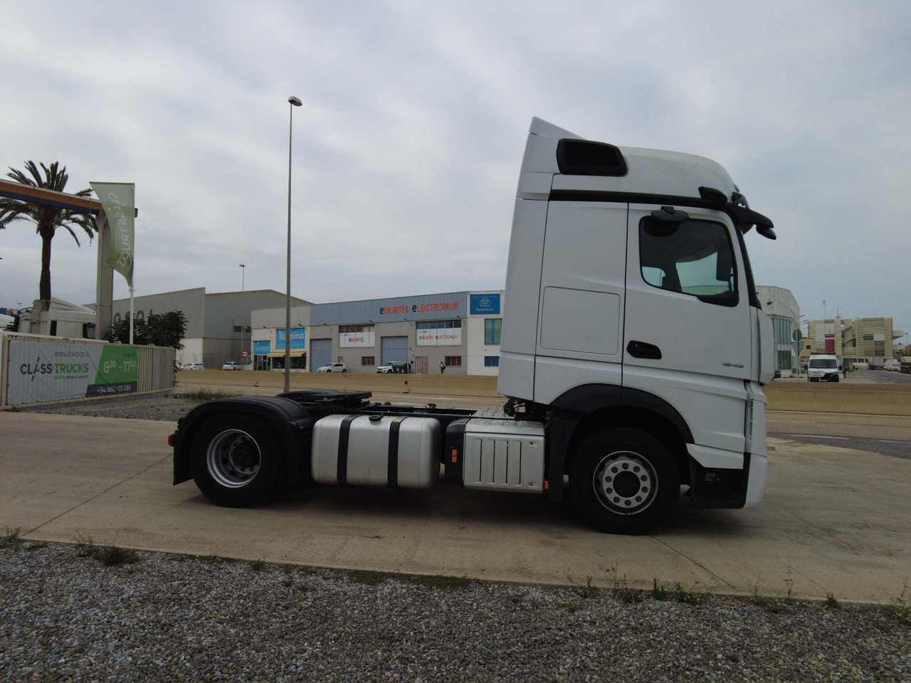 Mercedes-Benz Actros 5 1845 BigSpace, Max tanks - Sadulveok: pilt 2 Mercedes-Benz Actros 5 1845 BigSpace, Max tanks - Sadulveok: pilt 2