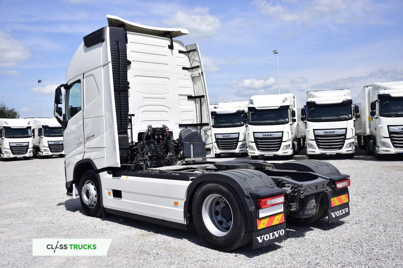 Volvo FH 500 Globetrotter XL Side Skirts - Sadulveok: pilt 4 Volvo FH 500 Globetrotter XL Side Skirts - Sadulveok: pilt 4