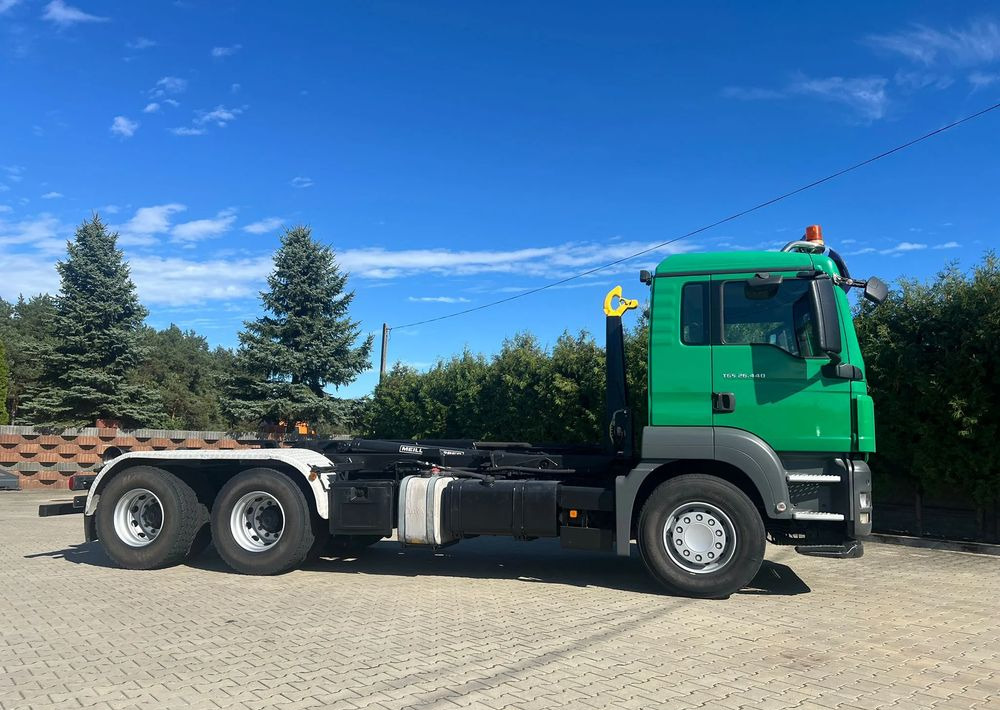 MAN TGS 26.440 | Hakowiec Meiller| 6x4 | 440 KM | przód resor, tył pneumatyczne |Belka ostrzegawcza (koguty) - Konkstõstukiga veoauto: pilt 4 MAN TGS 26.440 | Hakowiec Meiller| 6x4 | 440 KM | przód resor, tył pneumatyczne |Belka ostrzegawcza (koguty) - Konkstõstukiga veoauto: pilt 4