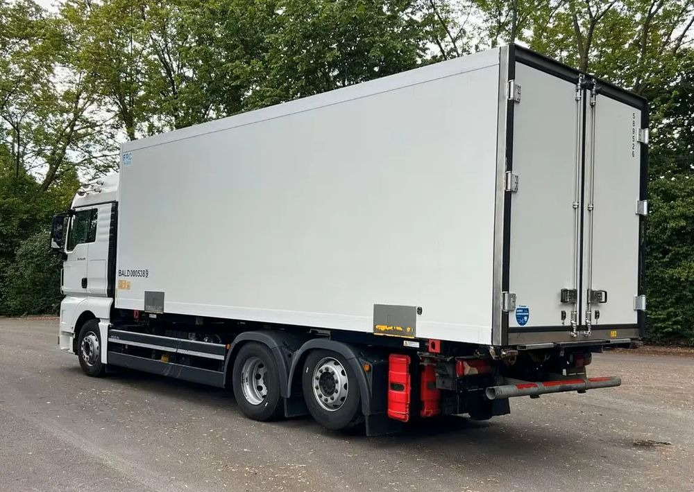 MAN TGX 26.470 – Chłodnia z agregatem Thermo King / Retarder / Navi / Euro 6 /6x2 - Külmutiga veoauto: pilt 3 MAN TGX 26.470 – Chłodnia z agregatem Thermo King / Retarder / Navi / Euro 6 /6x2 - Külmutiga veoauto: pilt 3