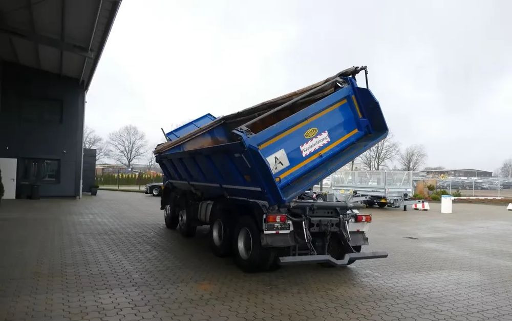 Mercedes-Benz 3243K / 8x4 – Trójstronny wywrotka Meiller / Bordmatik / Retarder / 67 tys. km!/ Euro 6/ 8x4 - Kallurauto: pilt 3 Mercedes-Benz 3243K / 8x4 – Trójstronny wywrotka Meiller / Bordmatik / Retarder / 67 tys. km!/ Euro 6/ 8x4 - Kallurauto: pilt 3