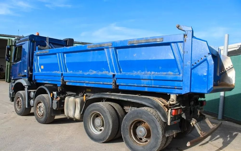 Mercedes-Benz 3245 | 8x4 | Wywrotka 3-stronna Meiller | Retarder | Bordmatik | Euro 6 | Klima | 308 798 km - Kallurauto: pilt 4 Mercedes-Benz 3245 | 8x4 | Wywrotka 3-stronna Meiller | Retarder | Bordmatik | Euro 6 | Klima | 308 798 km - Kallurauto: pilt 4