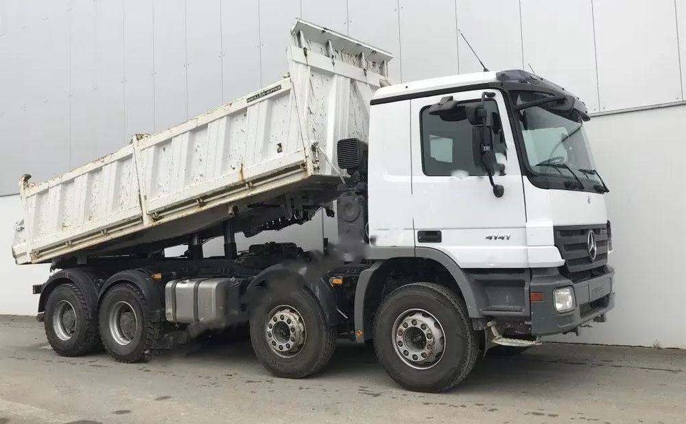 Mercedes-Benz Actros 4141 K 8x4 • 3-stronny wywrot • Bordmatik • Tempomat •Euro4 - Kallurauto: pilt 1 Mercedes-Benz Actros 4141 K 8x4 • 3-stronny wywrot • Bordmatik • Tempomat •Euro4 - Kallurauto: pilt 1