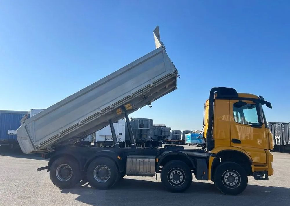 Mercedes-Benz Arocs 4145 8x4 | Meiller Kipper |Wywrotka trójstronna | Bordmatik | 453 KM | Euro 6 | 2018 - Kallurauto: pilt 3 Mercedes-Benz Arocs 4145 8x4 | Meiller Kipper |Wywrotka trójstronna | Bordmatik | 453 KM | Euro 6 | 2018 - Kallurauto: pilt 3