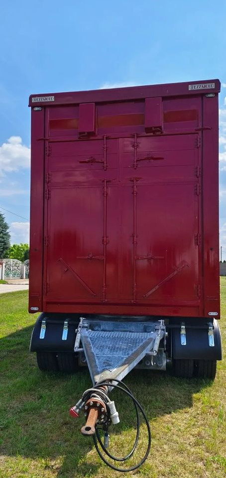 Pezzaioli RBA 32/TRZYOSIOWA PRZYCZEPA-2XBYDŁO,3X TRZODA/HYDRAULICZNIE PODNOSZONY DACH I PODŁOGI / OŚ ŚRODKOWA PODNOSZONA - Loomaveo järelhaagis: pilt 5 Pezzaioli RBA 32/TRZYOSIOWA PRZYCZEPA-2XBYDŁO,3X TRZODA/HYDRAULICZNIE PODNOSZONY DACH I PODŁOGI / OŚ ŚRODKOWA PODNOSZONA - Loomaveo järelhaagis: pilt 5