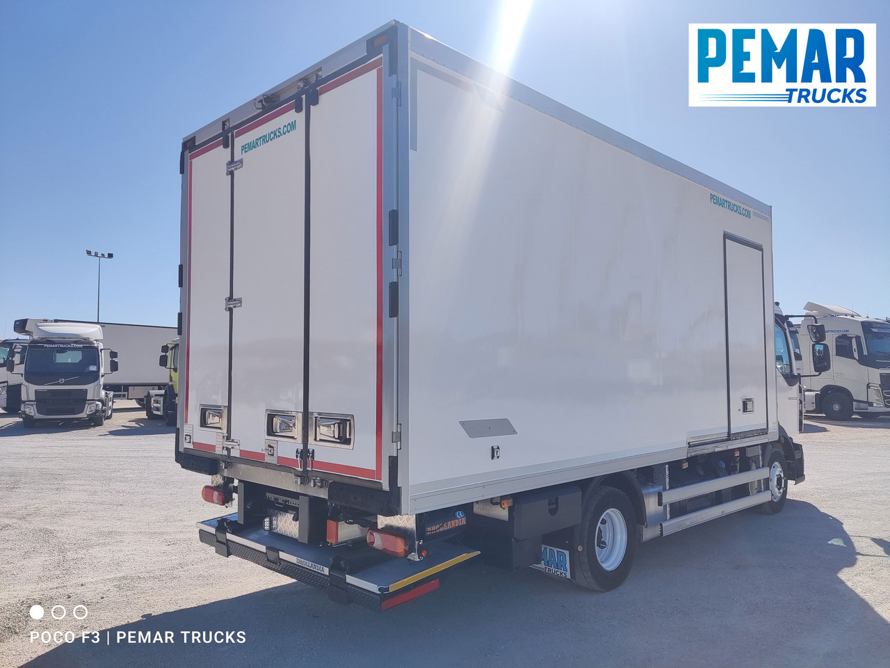 RENAULT D12 210 FRIGORIFICO 12T EURO 6 - Külmutiga veoauto: pilt 5 RENAULT D12 210 FRIGORIFICO 12T EURO 6 - Külmutiga veoauto: pilt 5