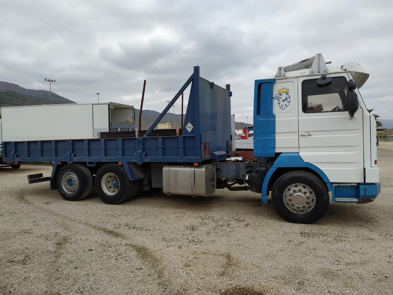 SCANIA 143 420 BASCULANTE - Kallurauto: pilt 4 SCANIA 143 420 BASCULANTE - Kallurauto: pilt 4