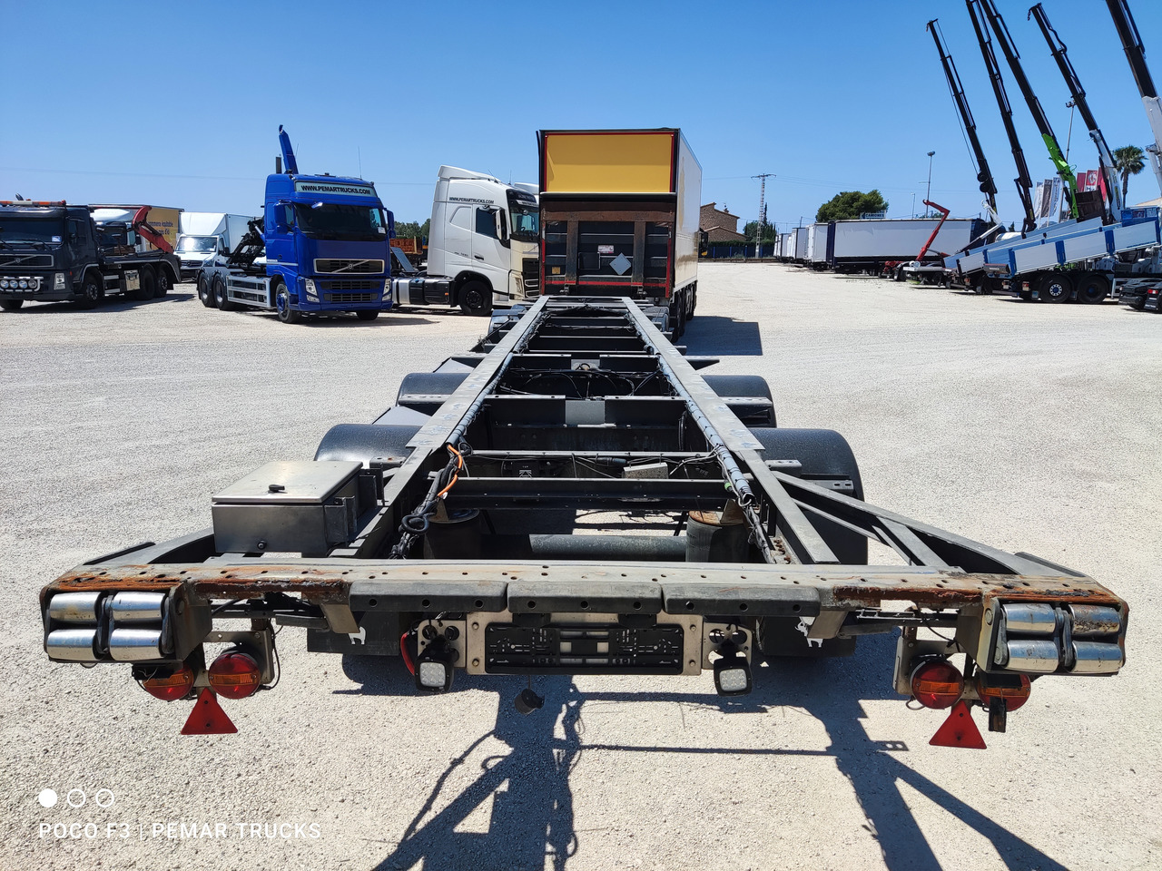 SCHMITZ CARGOBULL KO36 CHASIS MEGATRAILER 4 ejes - Šassii järelhaagis: pilt 4 SCHMITZ CARGOBULL KO36 CHASIS MEGATRAILER 4 ejes - Šassii järelhaagis: pilt 4