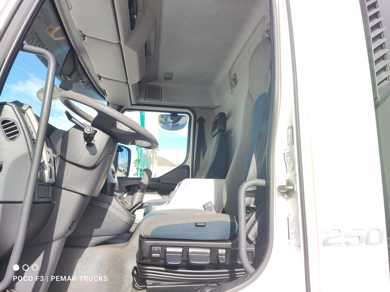 VOLVO FL 250 FRIGORIFICO 12T EURO 6 liising VOLVO FL 250 FRIGORIFICO 12T EURO 6: pilt 22 VOLVO FL 250 FRIGORIFICO 12T EURO 6 liising VOLVO FL 250 FRIGORIFICO 12T EURO 6: pilt 22