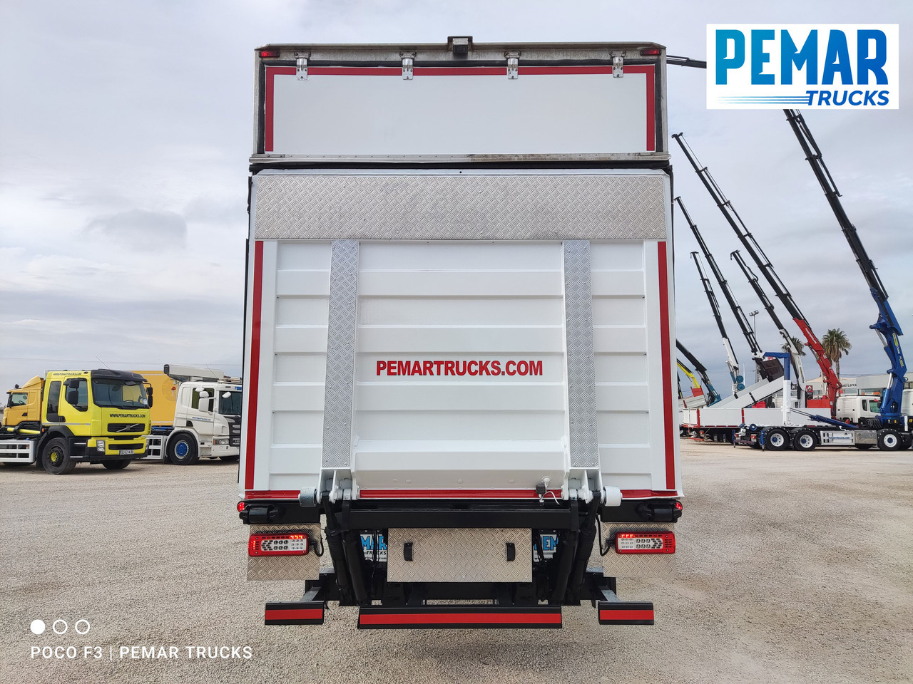 Külmutiga veoauto VOLVO FM 330 4X2 FRIGORIFICO EURO 6: pilt 6
