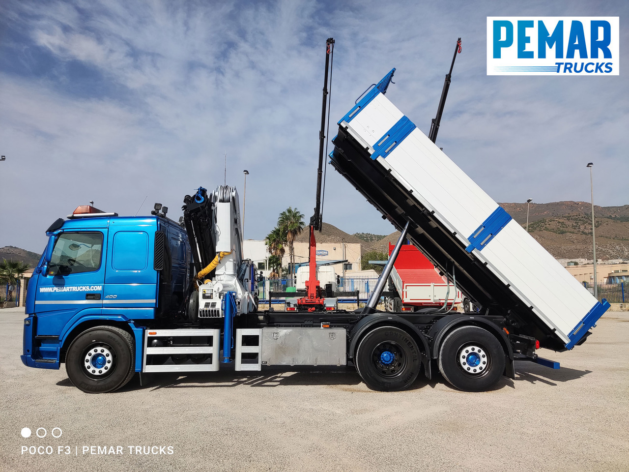 Kallurauto, Kraanaga veoauto VOLVO FM 400 6X2 GRUA PALFINGER PK 23002 BASCULANTE: pilt 14