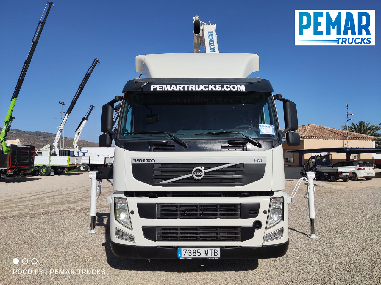 Treilerveoauto, Kraanaga veoauto VOLVO FM 410 6X2 GRUA PORTAMAQUINARIA: pilt 12