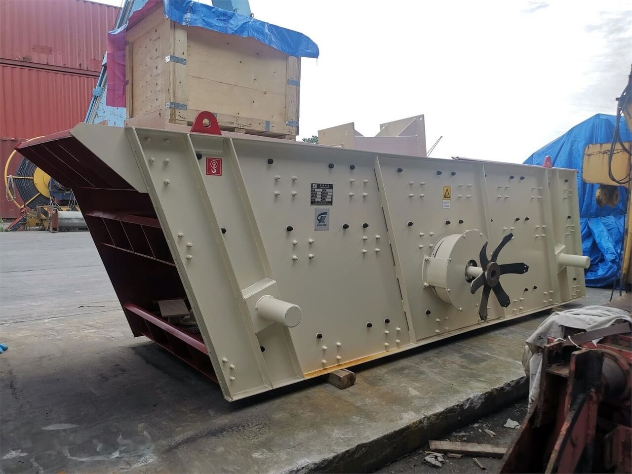 Kinglink 3YK1548 Vibrating Grizzly Screen | 100TPH - Sõeluja: pilt 5 Kinglink 3YK1548 Vibrating Grizzly Screen | 100TPH - Sõeluja: pilt 5