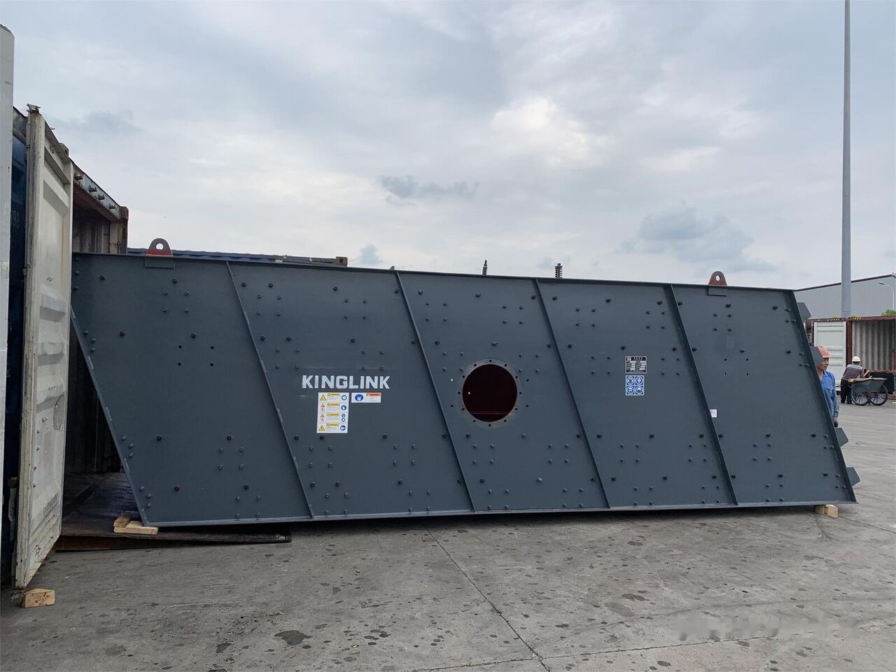 Kinglink Four Decks Vibrating Screen 4YA1860 | 6x20' | 250TPH - Sõeluja: pilt 1 Kinglink Four Decks Vibrating Screen 4YA1860 | 6x20' | 250TPH - Sõeluja: pilt 1