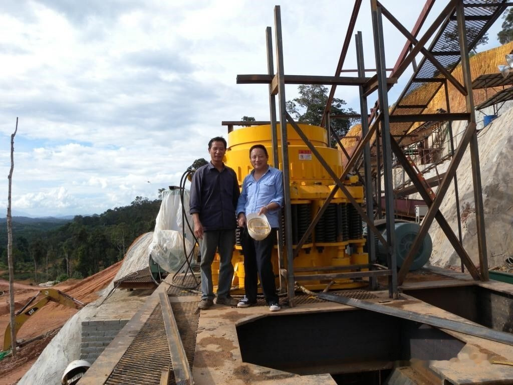 Kinglink Hematite Iron Ore Cone Crusher KLC1300 - Koonuspurusti: pilt 2 Kinglink Hematite Iron Ore Cone Crusher KLC1300 - Koonuspurusti: pilt 2