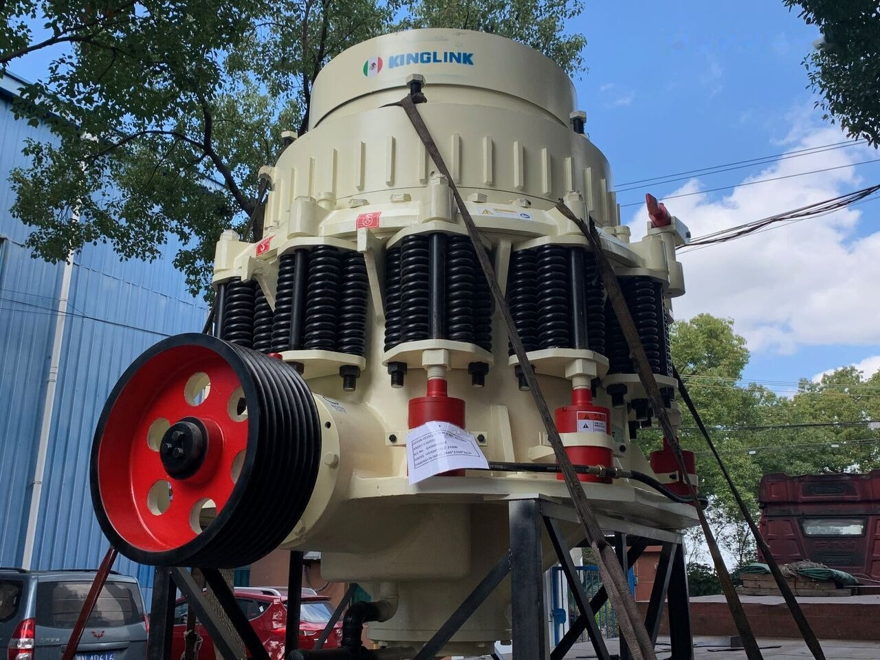 Kinglink NEW 4.25 Feet KLM1300 300TPH Iron Stone Cone Crusher - Koonuspurusti: pilt 1 Kinglink NEW 4.25 Feet KLM1300 300TPH Iron Stone Cone Crusher - Koonuspurusti: pilt 1