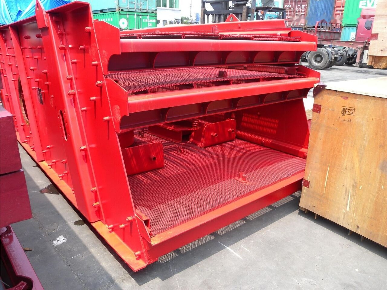 Kinglink Triple deck vibrating screen 3YK1854 liising Kinglink Triple deck vibrating screen 3YK1854: pilt 6