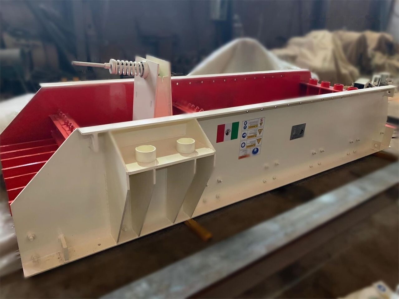 Kinglink ZSW380X96 Grizzly Vibrating Feeder - Kaevandusseadmed: pilt 3 Kinglink ZSW380X96 Grizzly Vibrating Feeder - Kaevandusseadmed: pilt 3