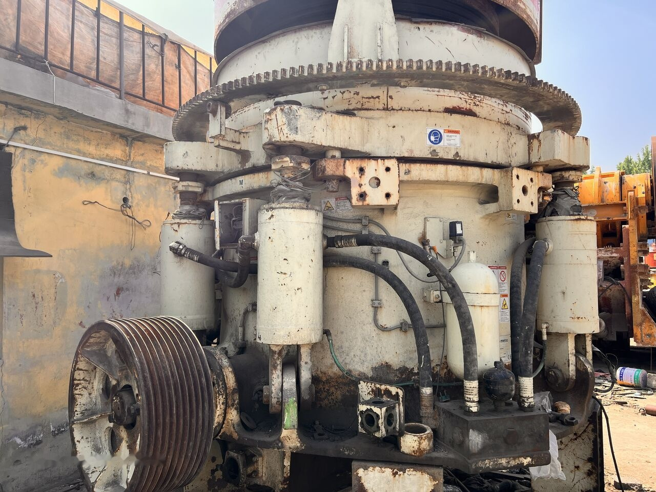 Metso Nordberg HP5 Cone Crusher - Koonuspurusti: pilt 2 Metso Nordberg HP5 Cone Crusher - Koonuspurusti: pilt 2