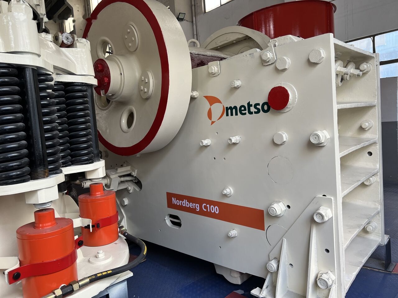 Nordberg Mesto C100 Jaw Crusher - Lõuapurustaja: pilt 1 Nordberg Mesto C100 Jaw Crusher - Lõuapurustaja: pilt 1