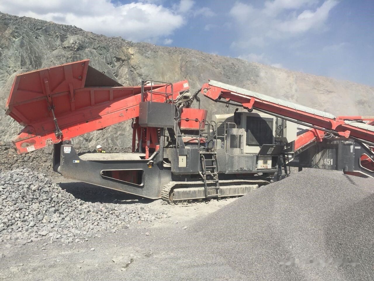 Sandvik QH331 Mobile Crushing Plant - Mobiilne purusti: pilt 1 Sandvik QH331 Mobile Crushing Plant - Mobiilne purusti: pilt 1