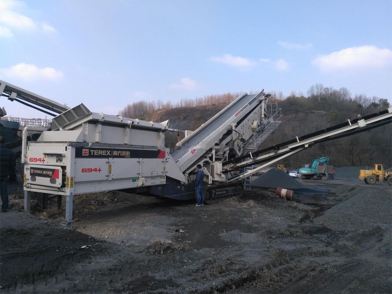 Terex 694+ Mobile screening machine - Sõeluja: pilt 1 Terex 694+ Mobile screening machine - Sõeluja: pilt 1