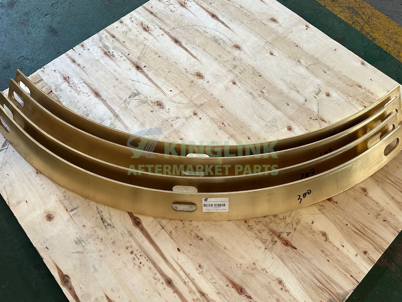 KINGLINK Copper Alloy Frame Seat Liner 1048516271 For HP200 Cone Crusher - Varuosa - Ehitusmasinad: pilt 2 KINGLINK Copper Alloy Frame Seat Liner 1048516271 For HP200 Cone Crusher - Varuosa - Ehitusmasinad: pilt 2
