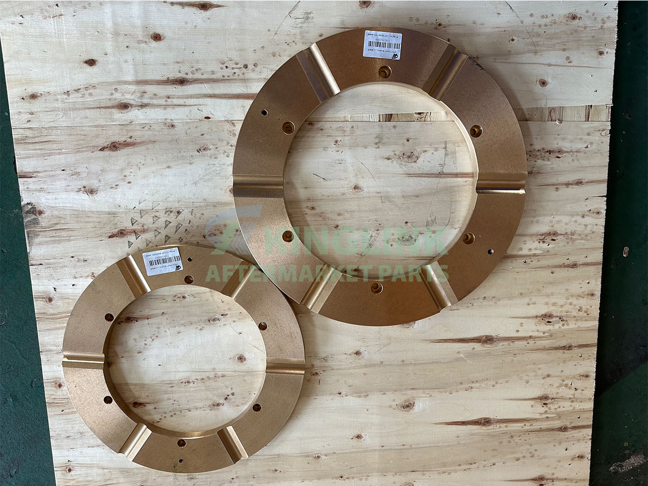 KINGLINK Copper Alloy Upper Thrust Bearing 1057602103 For HP200 Cone Crusher - Varuosa - Ehitusmasinad: pilt 3 KINGLINK Copper Alloy Upper Thrust Bearing 1057602103 For HP200 Cone Crusher - Varuosa - Ehitusmasinad: pilt 3