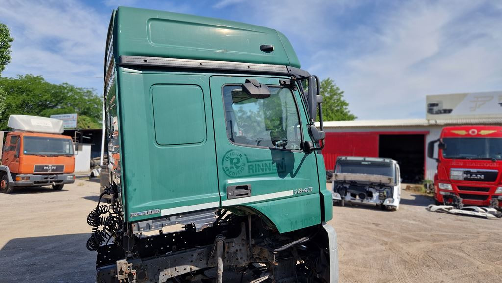 MERCEDES-BENZ AXOR 1843 - Kabiin - Veoauto: pilt 4 MERCEDES-BENZ AXOR 1843 - Kabiin - Veoauto: pilt 4
