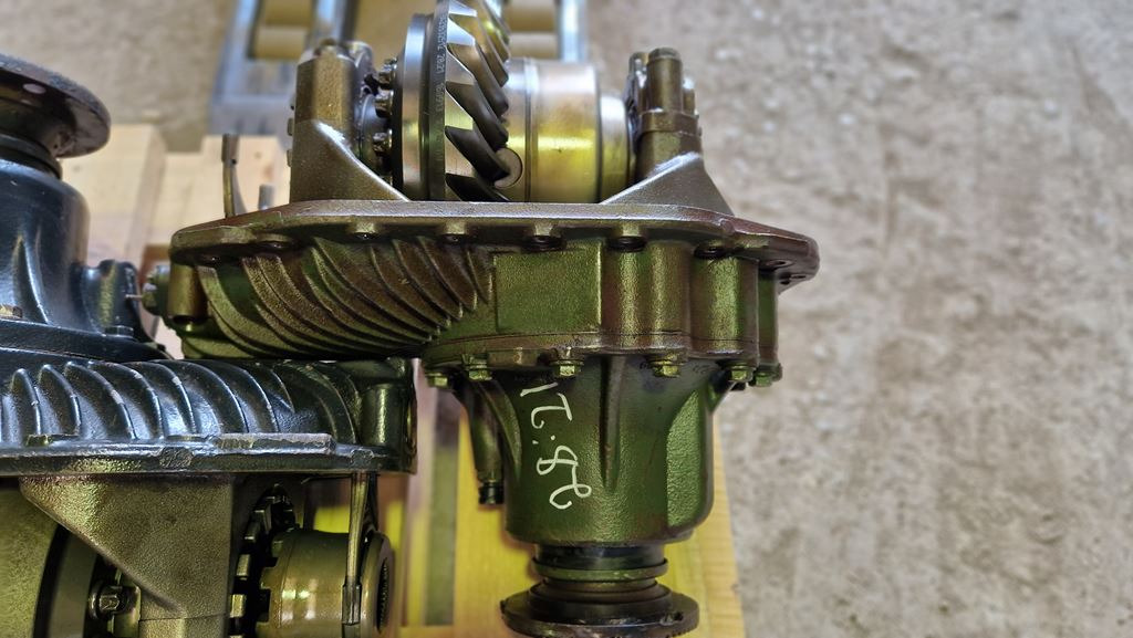 MERCEDES-BENZ EUROPA ACTROS MP2 HL7 21:28 - Diferentsiaalvarustus - Veoauto: pilt 5 MERCEDES-BENZ EUROPA ACTROS MP2 HL7 21:28 - Diferentsiaalvarustus - Veoauto: pilt 5