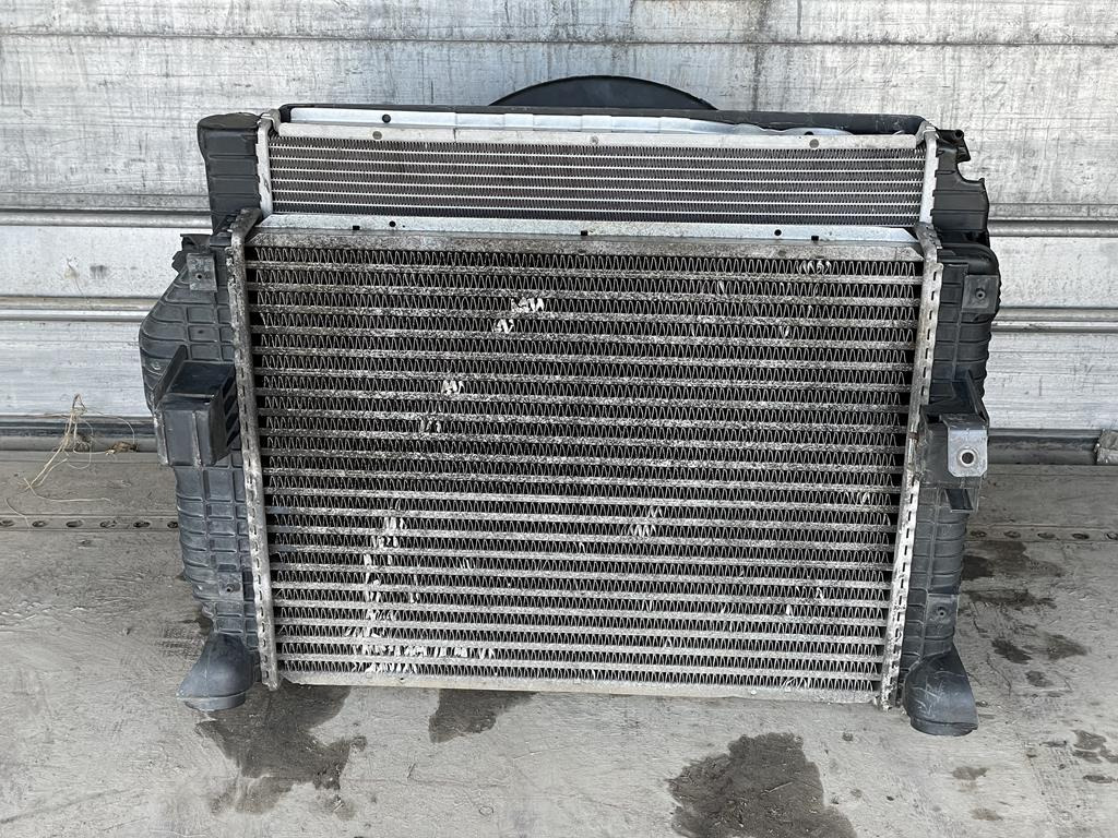 MERCEDES-BENZ FOR ATEGO BY BEHR - A 970 500 04 04 - Radiaator - Veoauto: pilt 1 MERCEDES-BENZ FOR ATEGO BY BEHR - A 970 500 04 04 - Radiaator - Veoauto: pilt 1