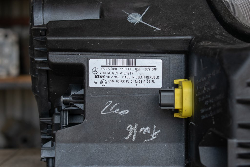 MERCEDES-BENZ FRONT LIGHT ACTROS MPIV EURO VI - DRIVER - Tuled/ Valgus - Veoauto: pilt 3 MERCEDES-BENZ FRONT LIGHT ACTROS MPIV EURO VI - DRIVER - Tuled/ Valgus - Veoauto: pilt 3