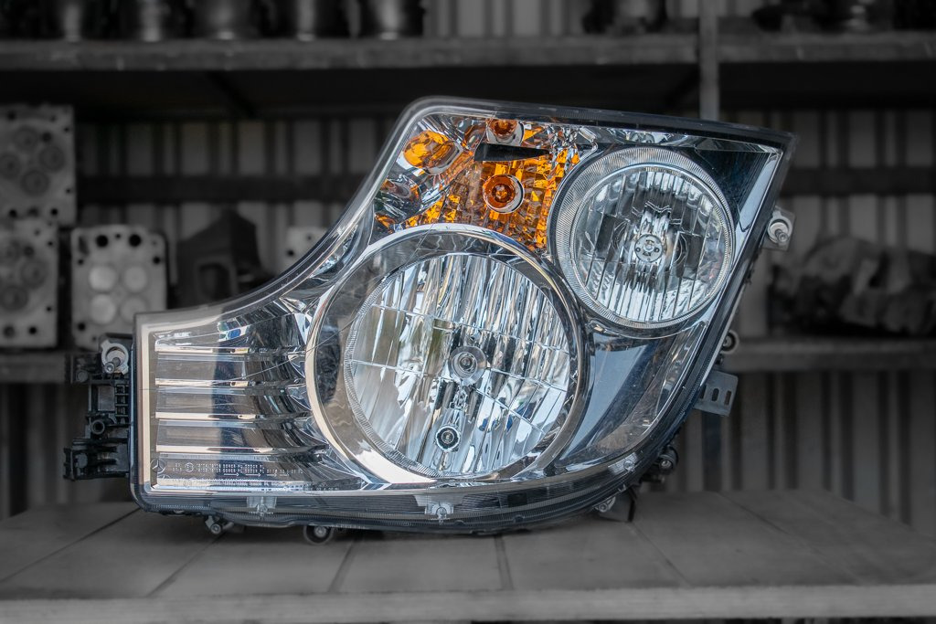 MERCEDES-BENZ FRONT LIGHT ACTROS MPIV EURO VI - DRIVER - Tuled/ Valgus - Veoauto: pilt 1 MERCEDES-BENZ FRONT LIGHT ACTROS MPIV EURO VI - DRIVER - Tuled/ Valgus - Veoauto: pilt 1
