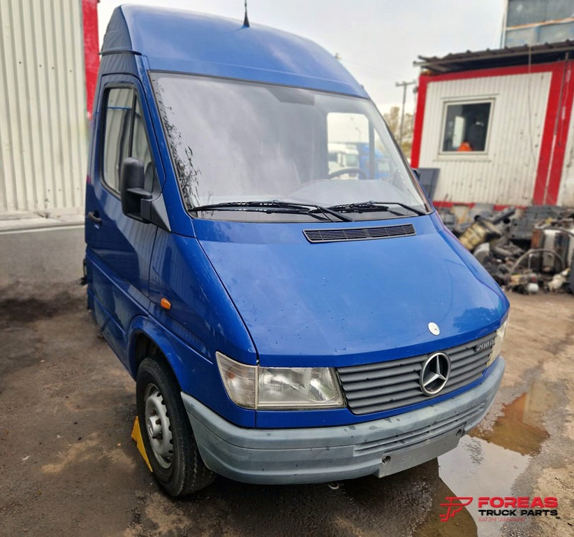 MERCEDES SPRINTER OM601 - Kabiin - Tarbesõiduk: pilt 3 MERCEDES SPRINTER OM601 - Kabiin - Tarbesõiduk: pilt 3