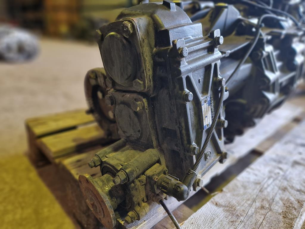 ZF P.T.O ASTRONIC N AS/10 B - 81.38100 - 6806 - Jõuülekanne - Veoauto: pilt 2 ZF P.T.O ASTRONIC N AS/10 B - 81.38100 - 6806 - Jõuülekanne - Veoauto: pilt 2