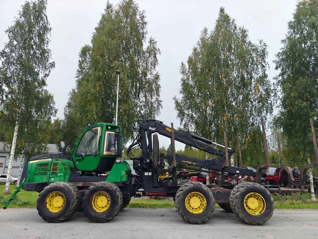 John Deere 1210 E - Metsakoristaja: pilt 2 John Deere 1210 E - Metsakoristaja: pilt 2