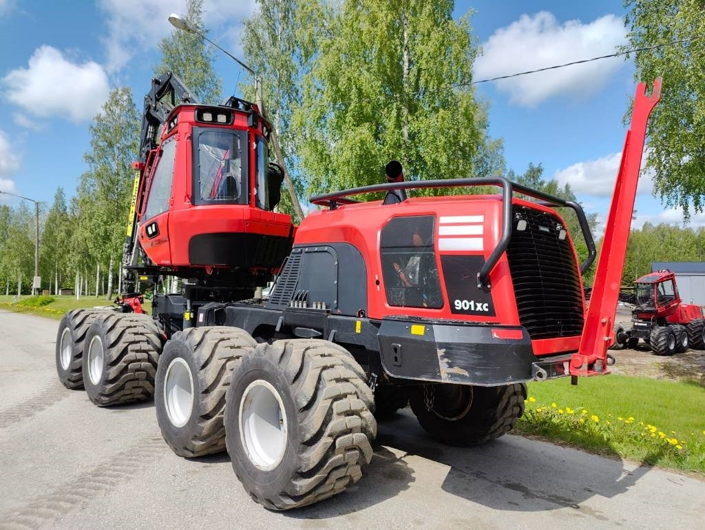 Komatsu 901 XC - Metsakoristaja: pilt 3 Komatsu 901 XC - Metsakoristaja: pilt 3