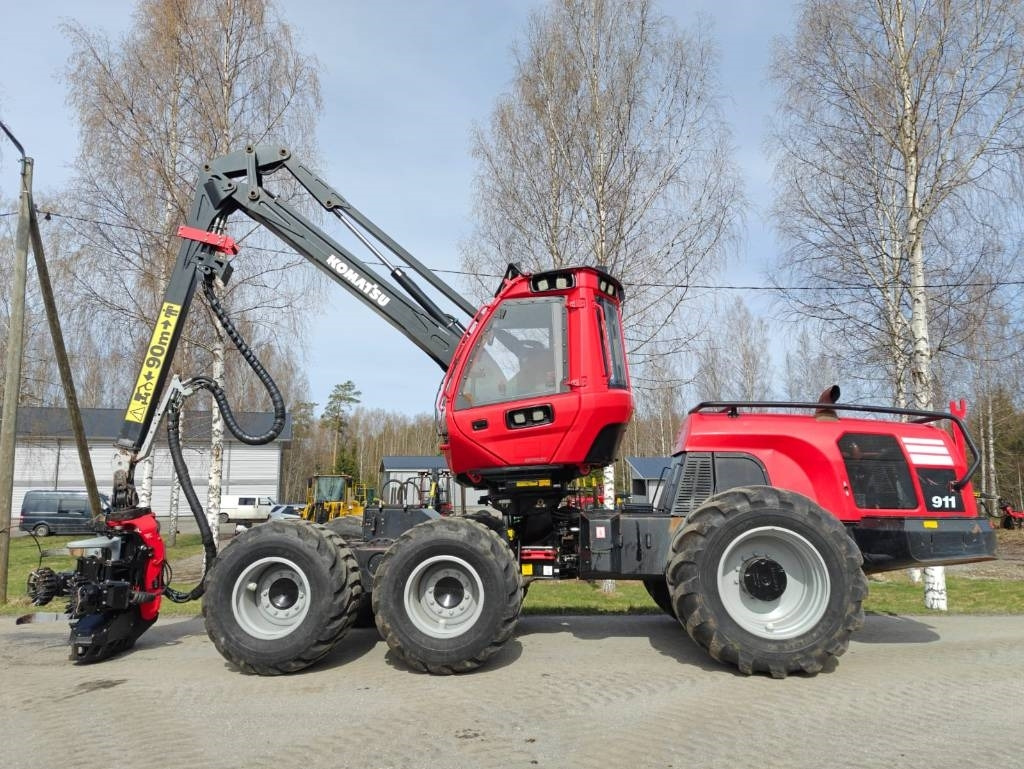Komatsu 911 - Metsakoristaja: pilt 2 Komatsu 911 - Metsakoristaja: pilt 2