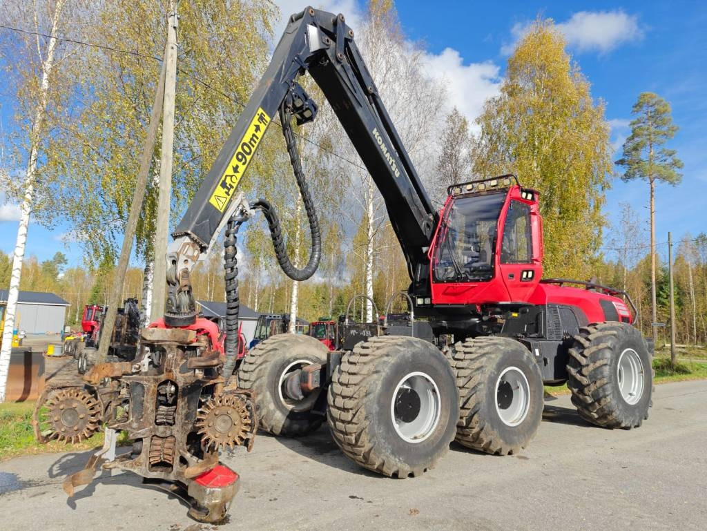 Komatsu 951 - Metsakoristaja: pilt 1 Komatsu 951 - Metsakoristaja: pilt 1