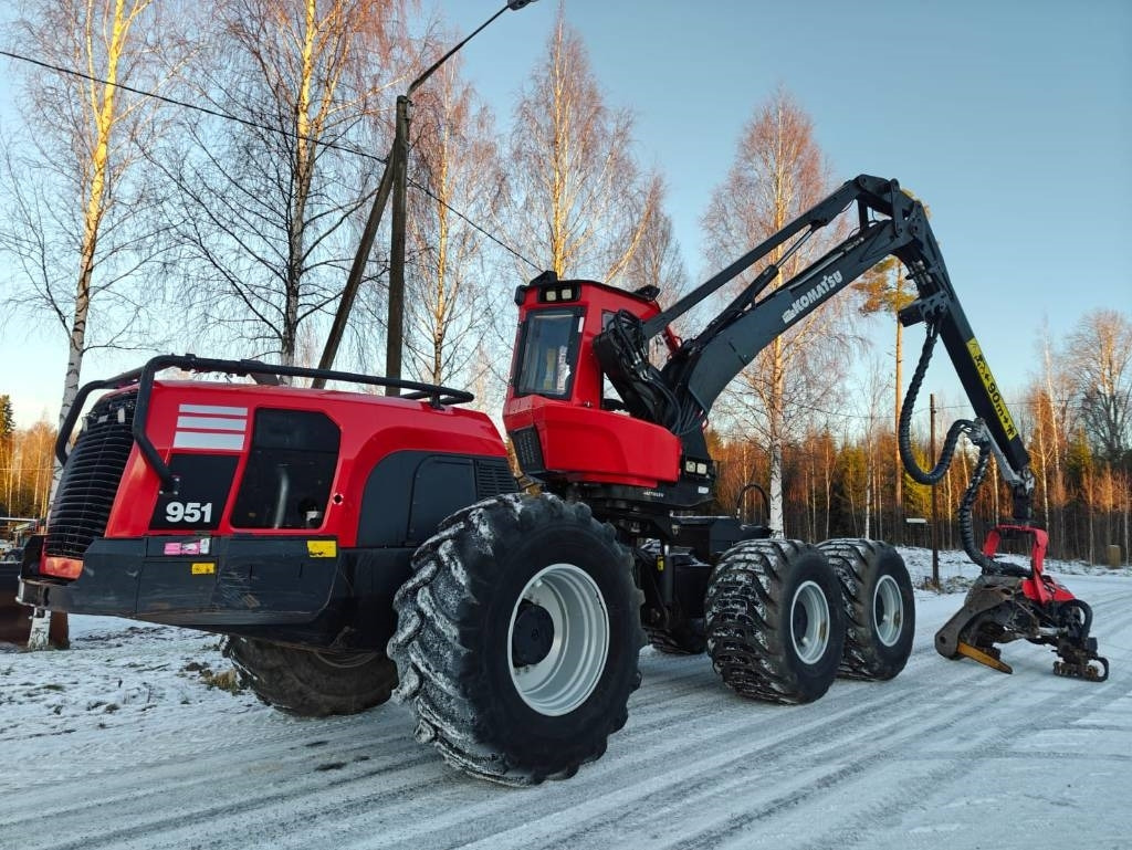 Komatsu 951 - Metsakoristaja: pilt 5 Komatsu 951 - Metsakoristaja: pilt 5